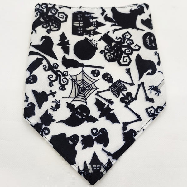 Cross-border Amazon Halloween pet bib pet scarf pet triangle scarf dog bib cat dog scarf