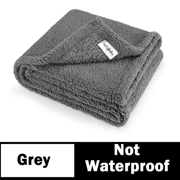 Waterproof Dog or Cat Bed Pet Blanket Reversible Sherpa Fleece Warm Liquid Pee Blanket for Couch or bed